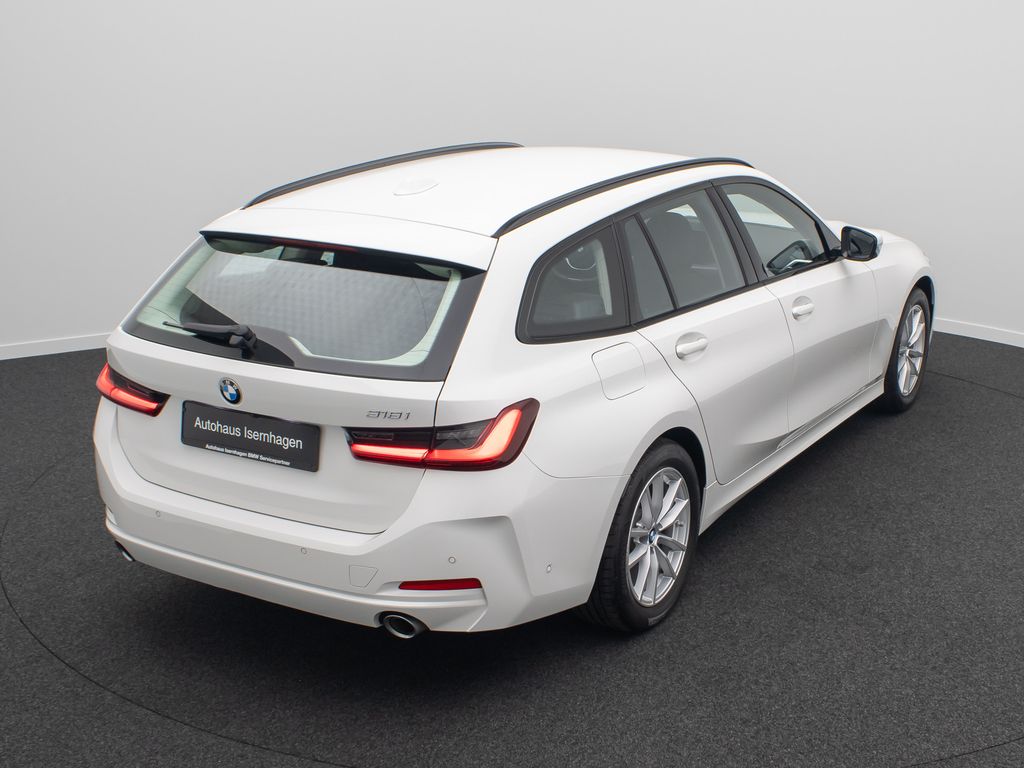 BMW 318 2024