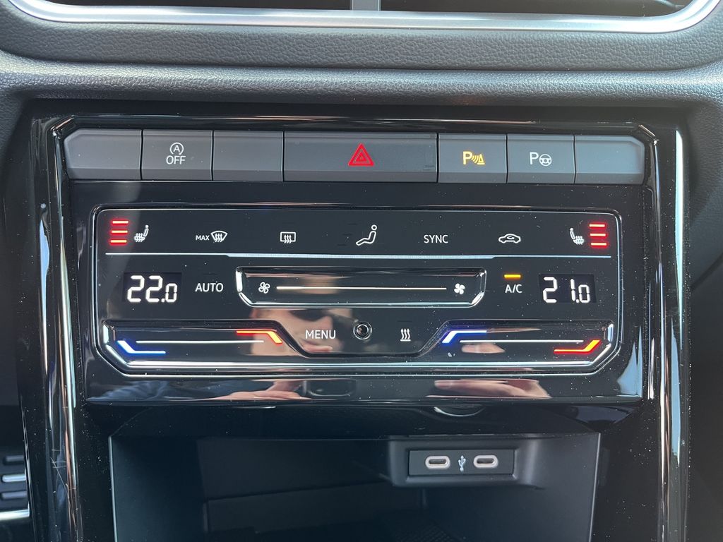 Volkswagen T-Roc 2024