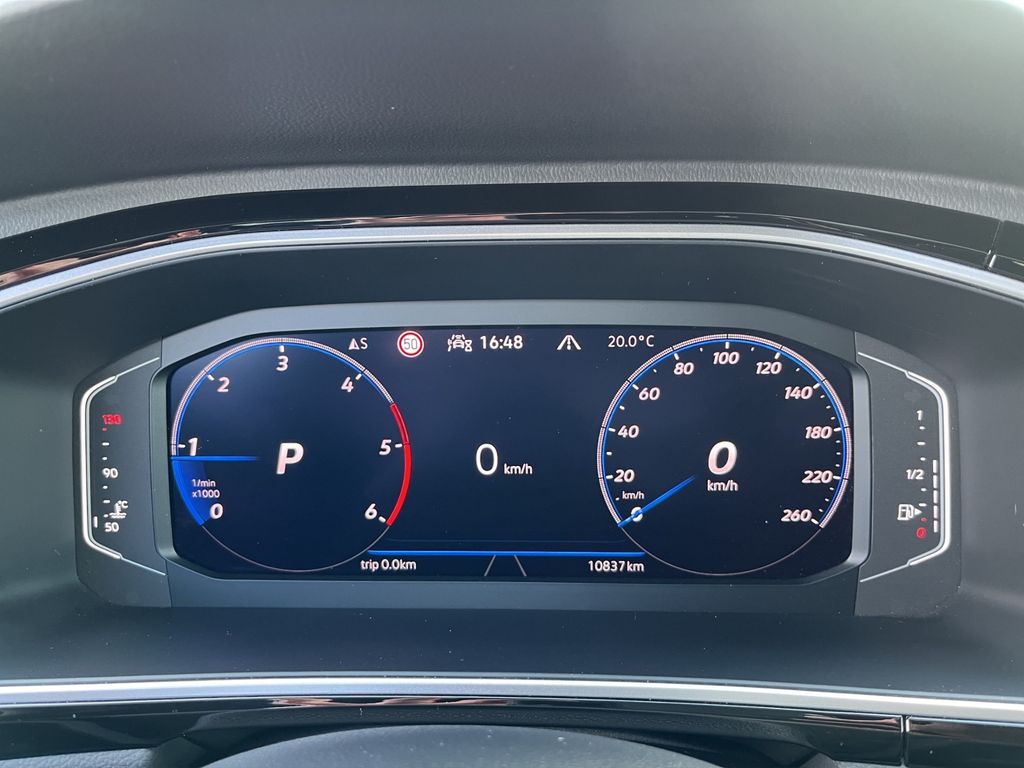 Volkswagen T-Roc 2024