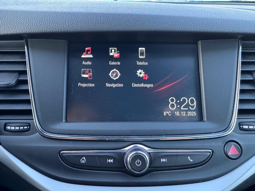 Opel Astra 2021