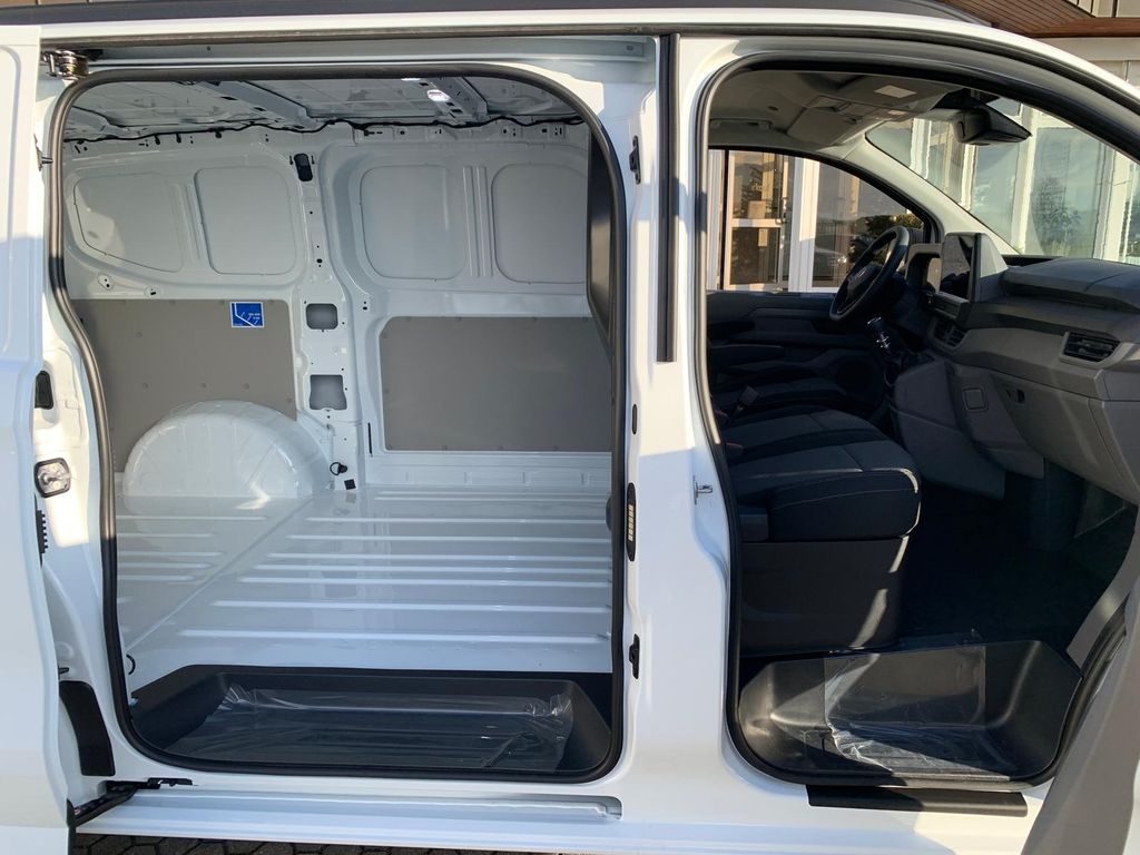 Volkswagen T7 Transporter 2025