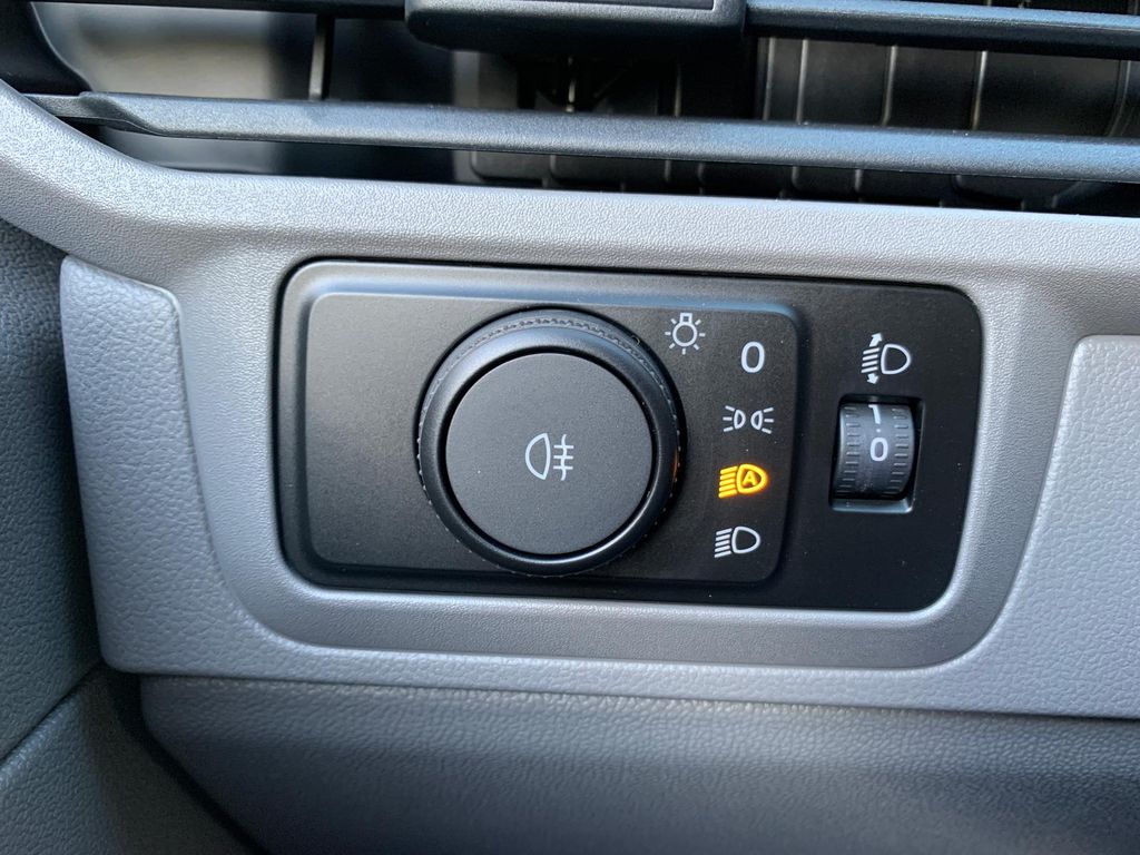 Volkswagen T7 Transporter 2025