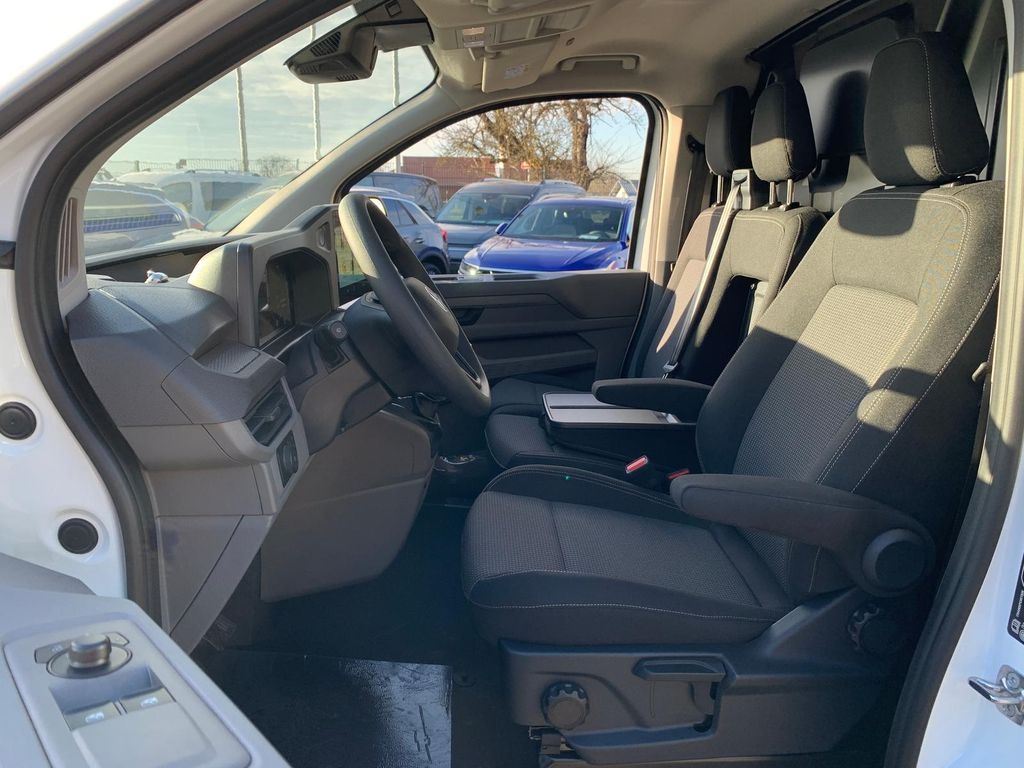 Volkswagen T7 Transporter 2025