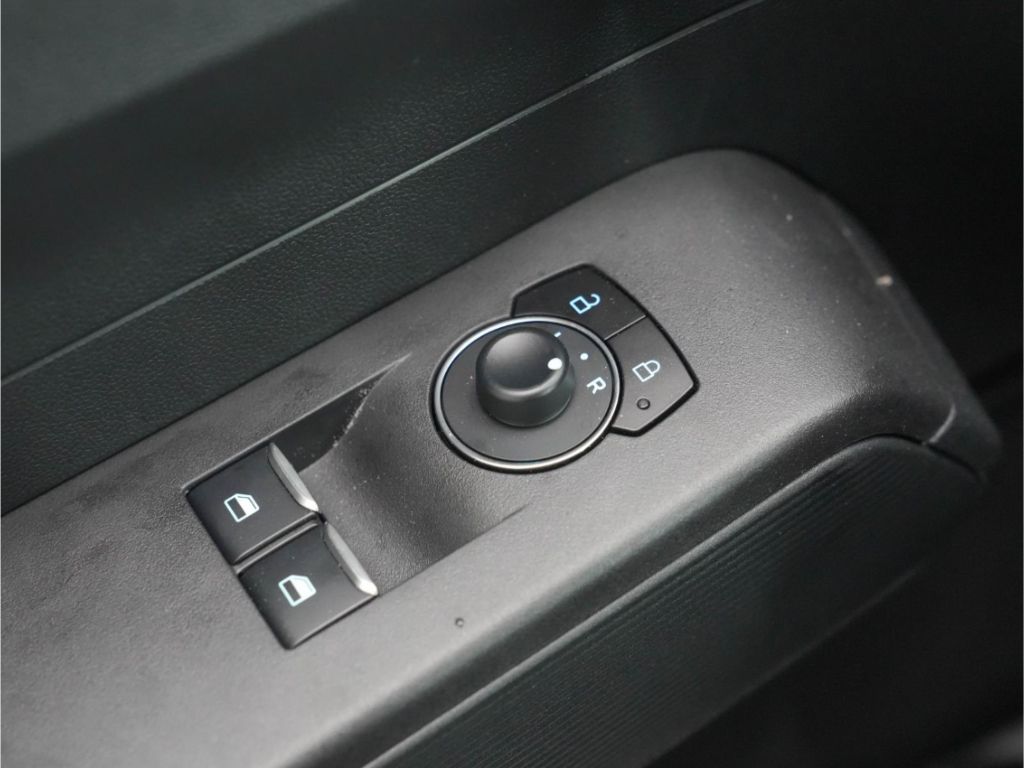 Ford Transit Courier 2025