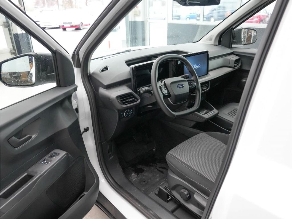 Ford Transit Courier 2025