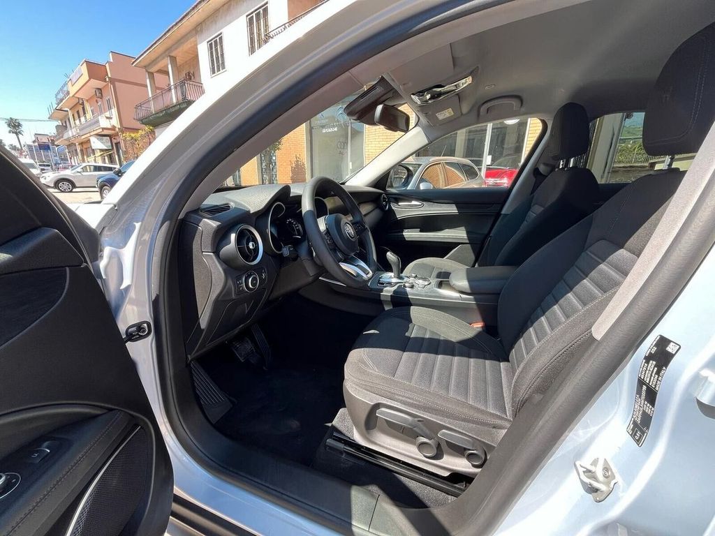 Alfa Romeo Stelvio 2022