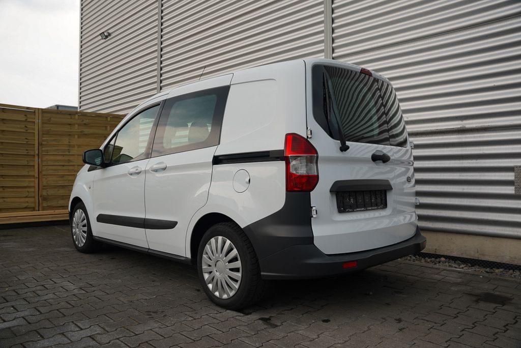 Ford Transit Courier 2018