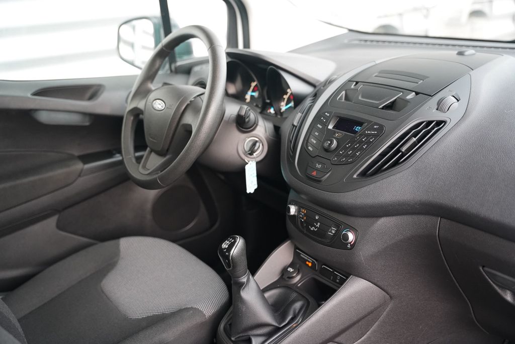 Ford Transit Courier 2018