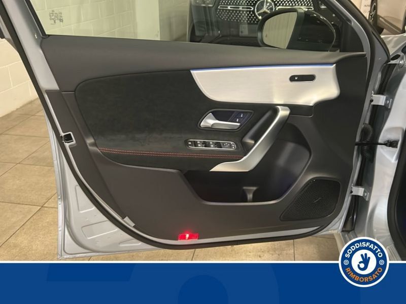 Mercedes-Benz A 180 2026