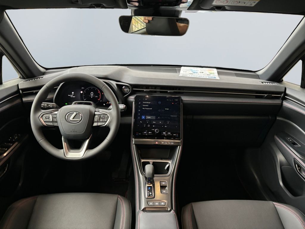 Lexus LBX