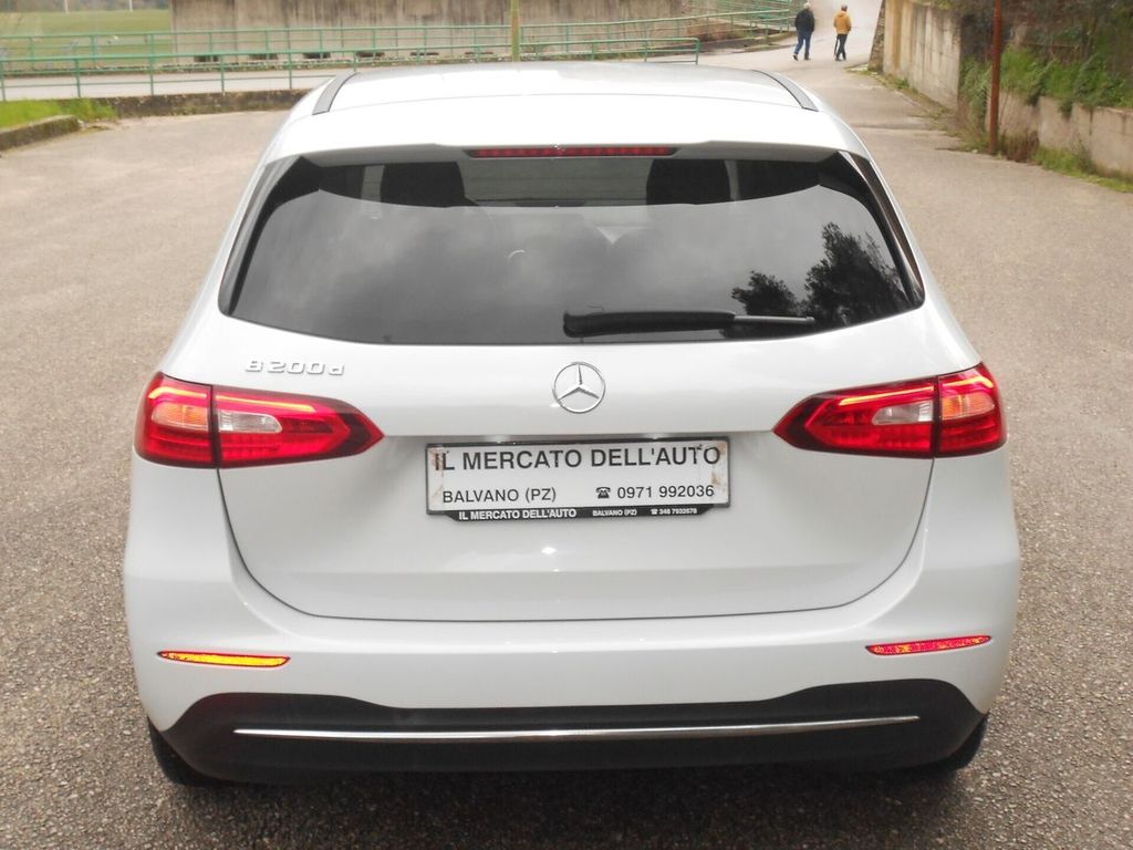 Mercedes-Benz B 200 2020