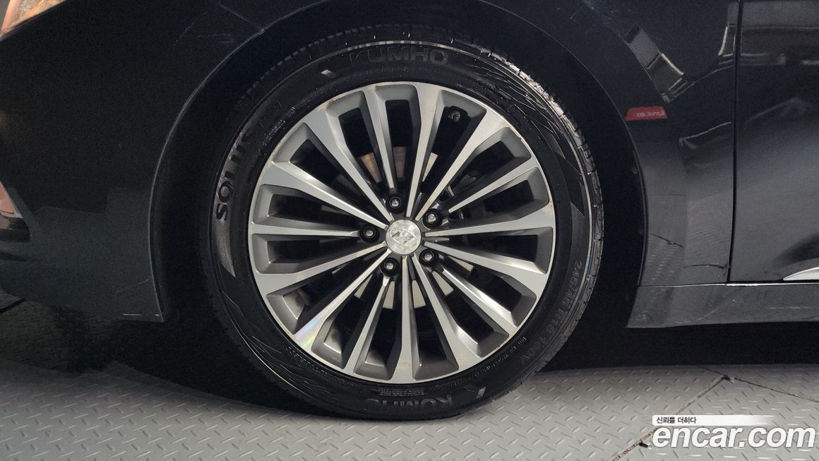 Hyundai Grandeur 2013