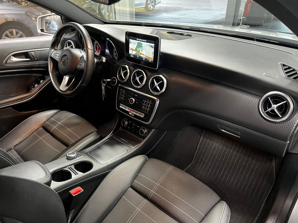 Mercedes-Benz A 180 2016
