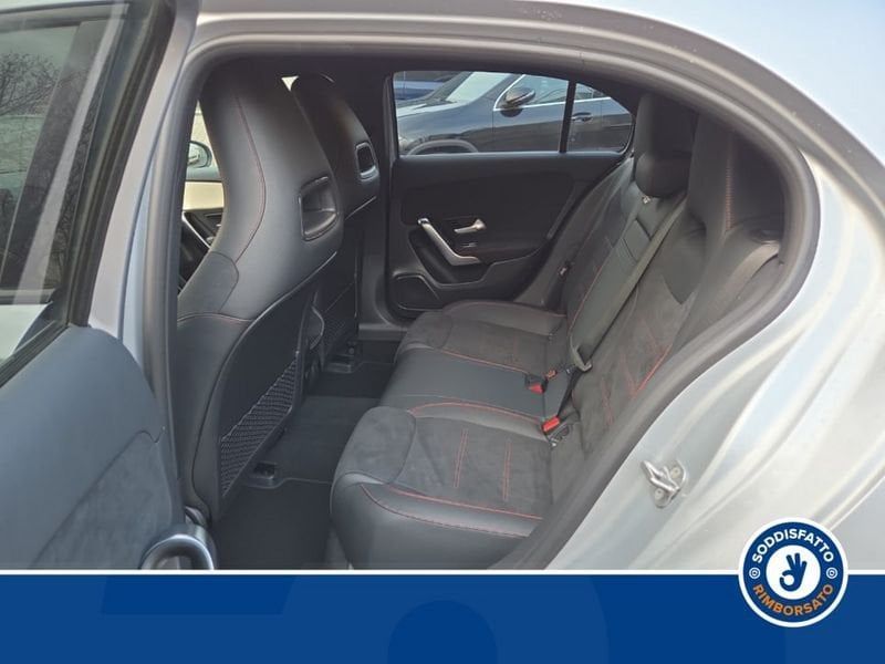 Mercedes-Benz A 180 2025