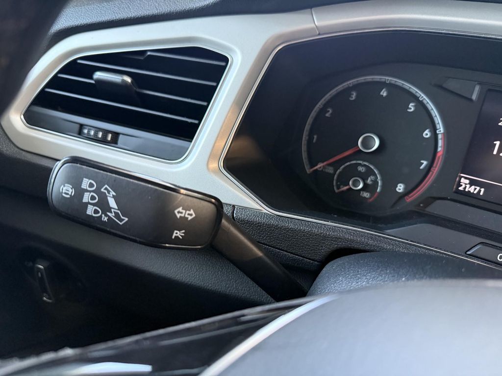 Volkswagen T-Roc 2021