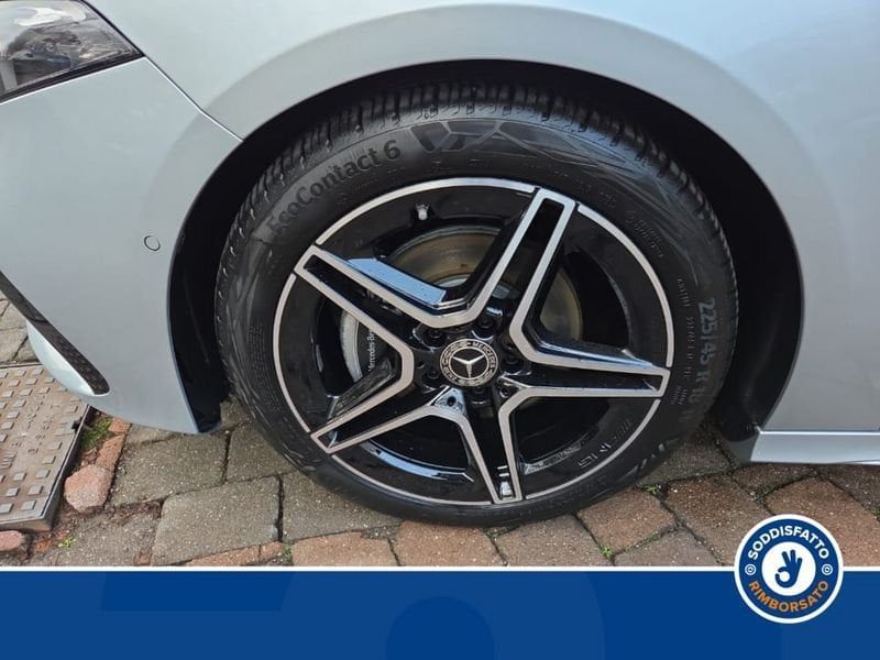 Mercedes-Benz A 180 2025