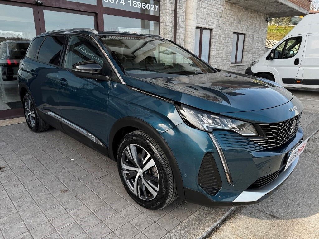Peugeot 5008 2023