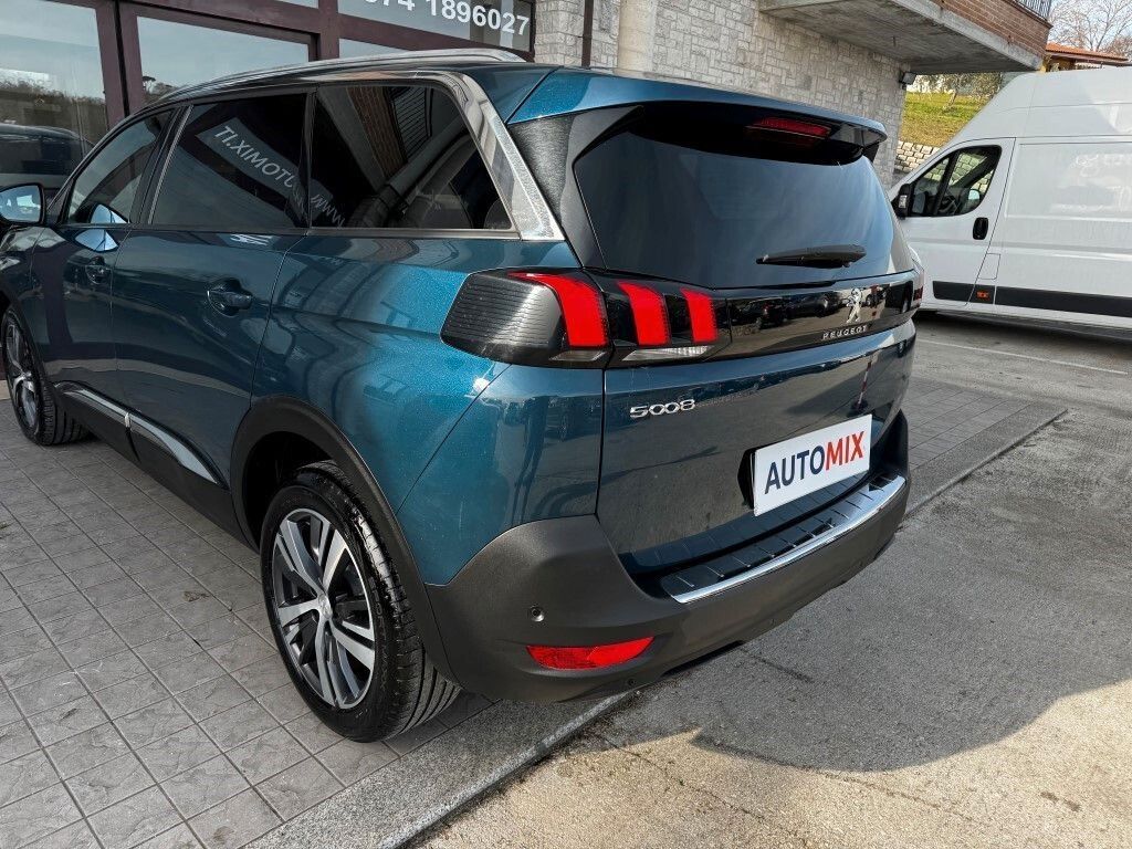 Peugeot 5008 2023