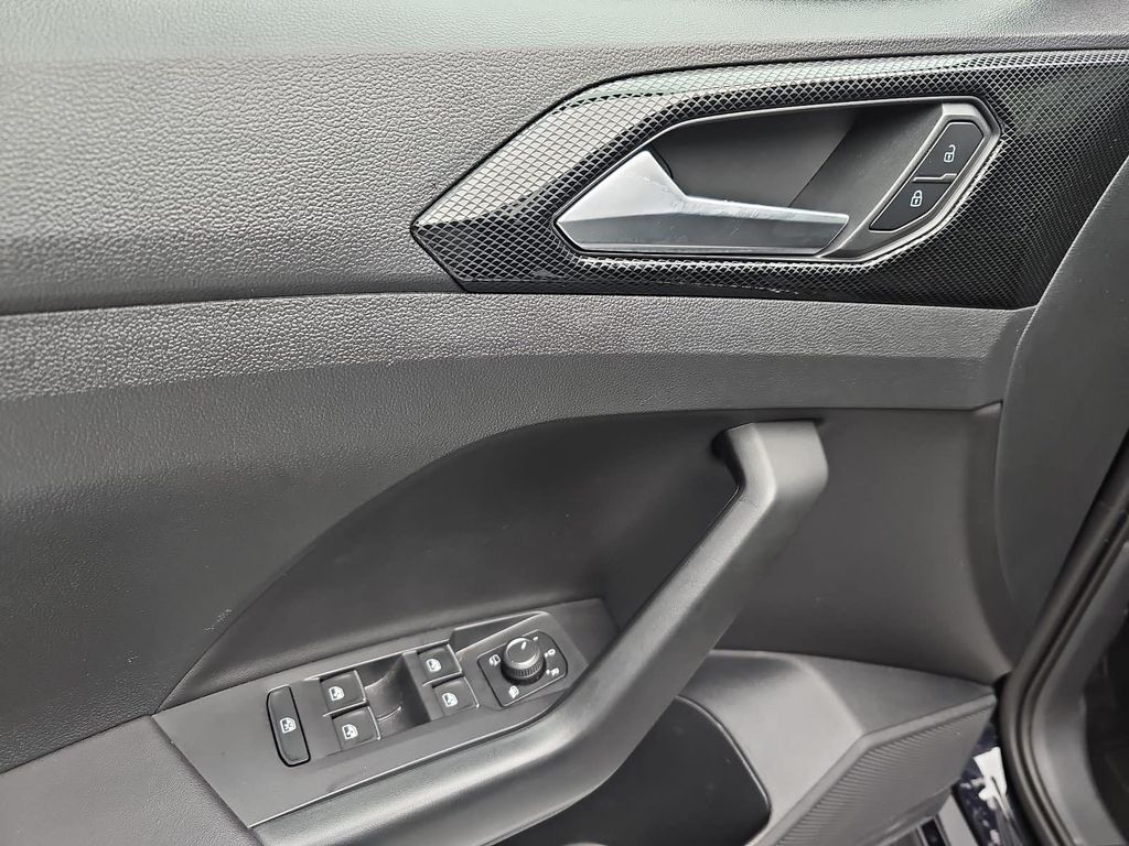 Volkswagen T-Cross 2025