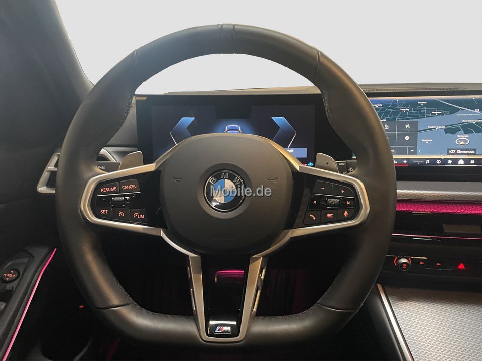 BMW 318 2025