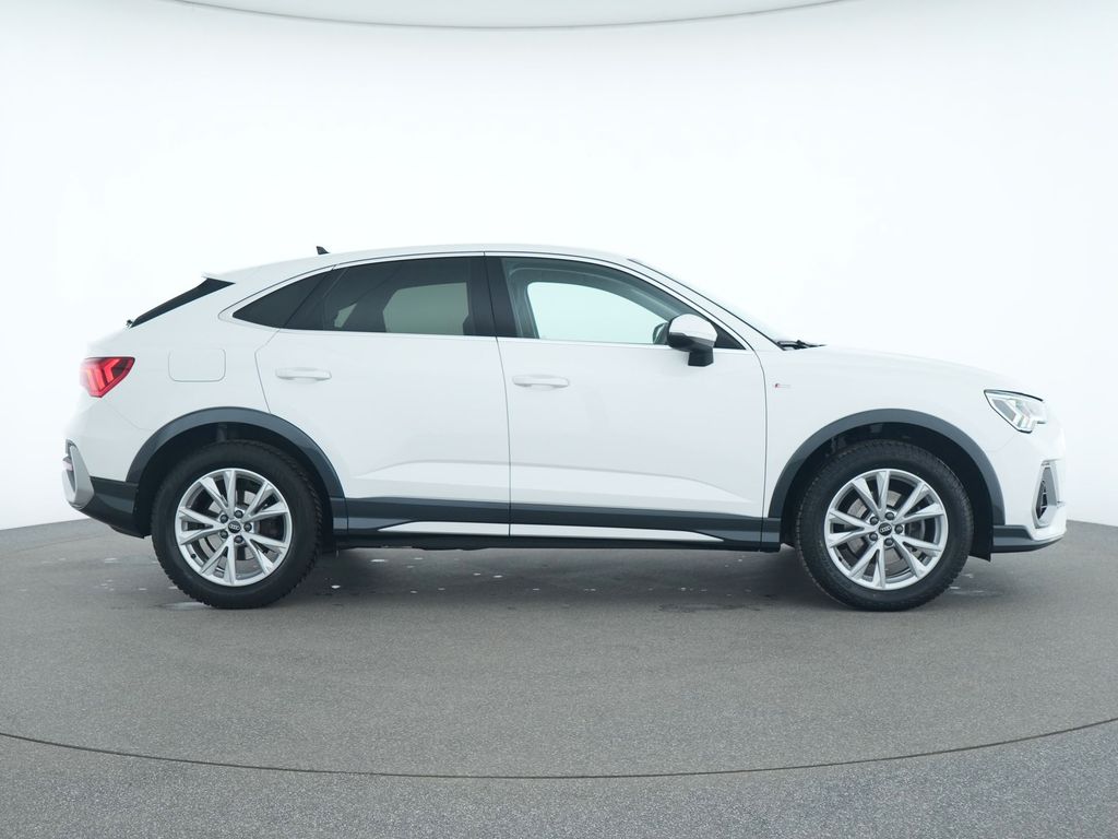 Audi Q3 2021