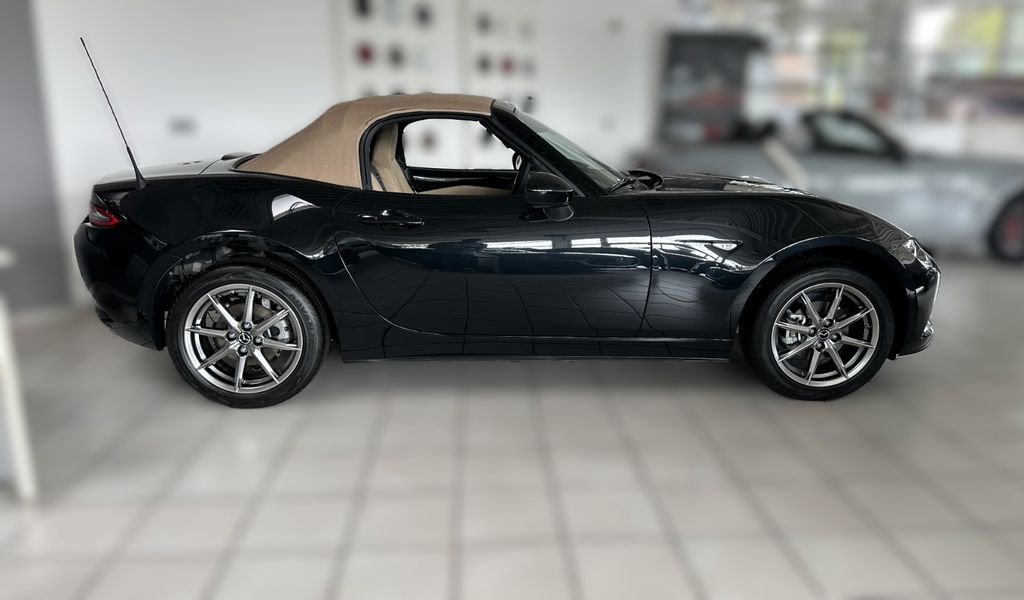 Mazda MX-5 2025