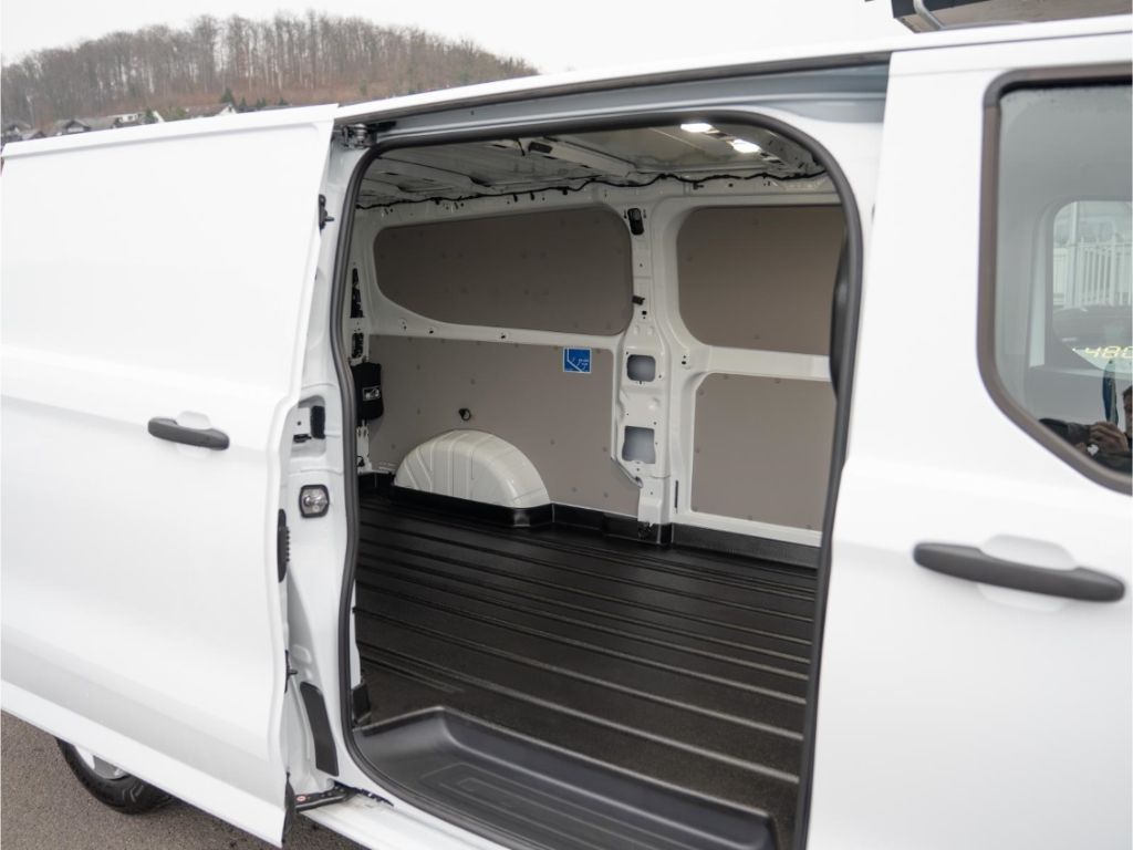 Ford Transit Custom 2024