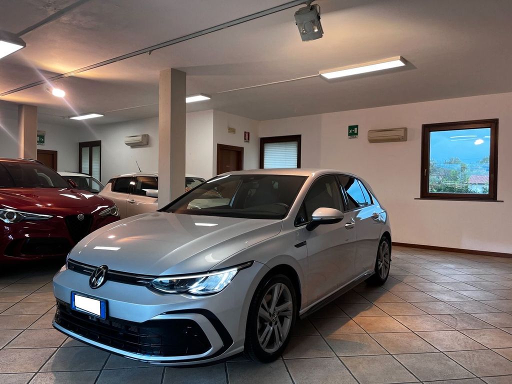 Volkswagen Golf 2021