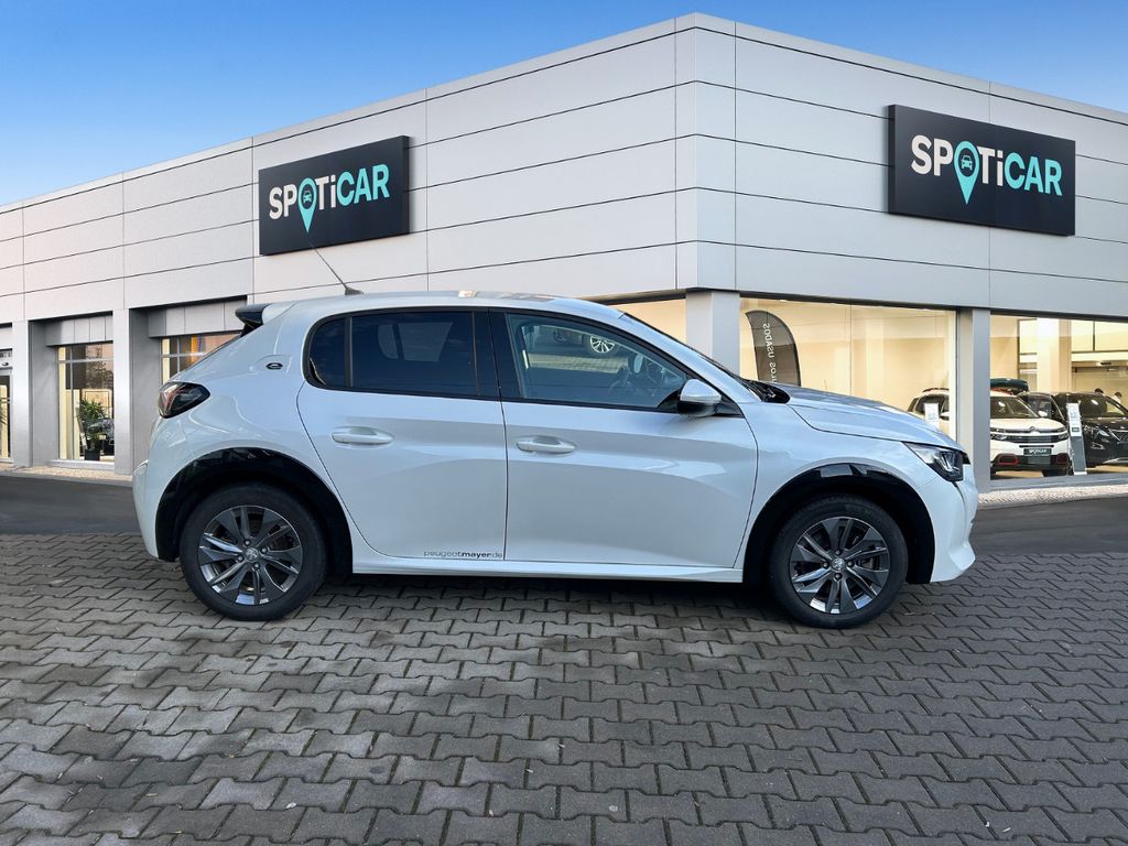 Peugeot 208 2021