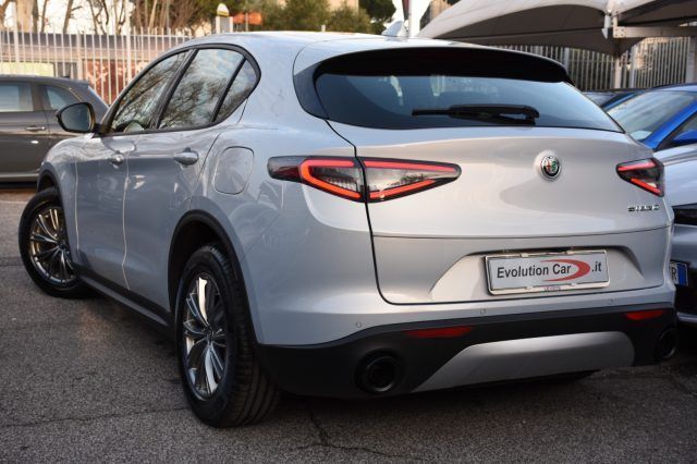 Alfa Romeo Stelvio 2023