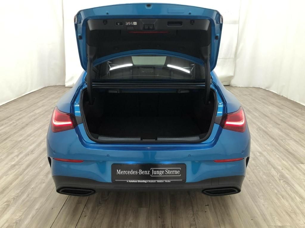 Mercedes-Benz CLA 180 2023