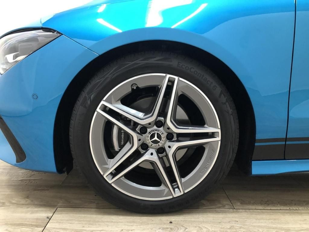 Mercedes-Benz CLA 180 2023