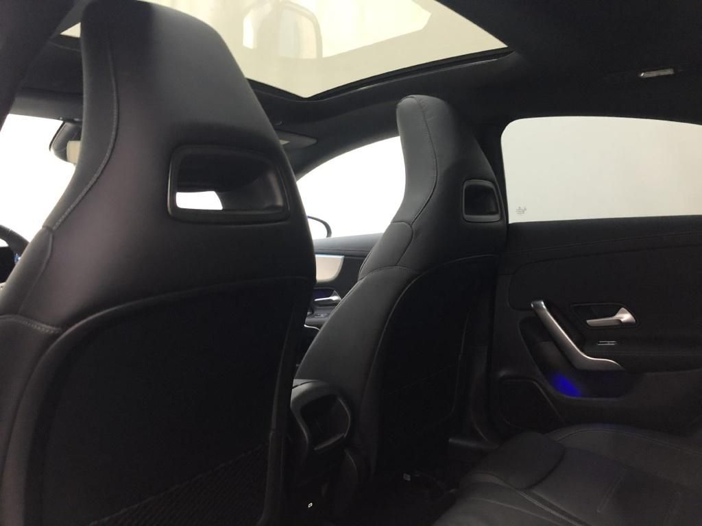 Mercedes-Benz CLA 180 2023