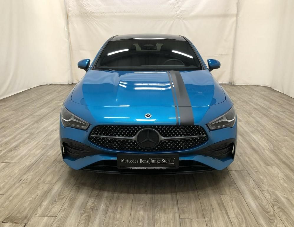 Mercedes-Benz CLA 180 2023