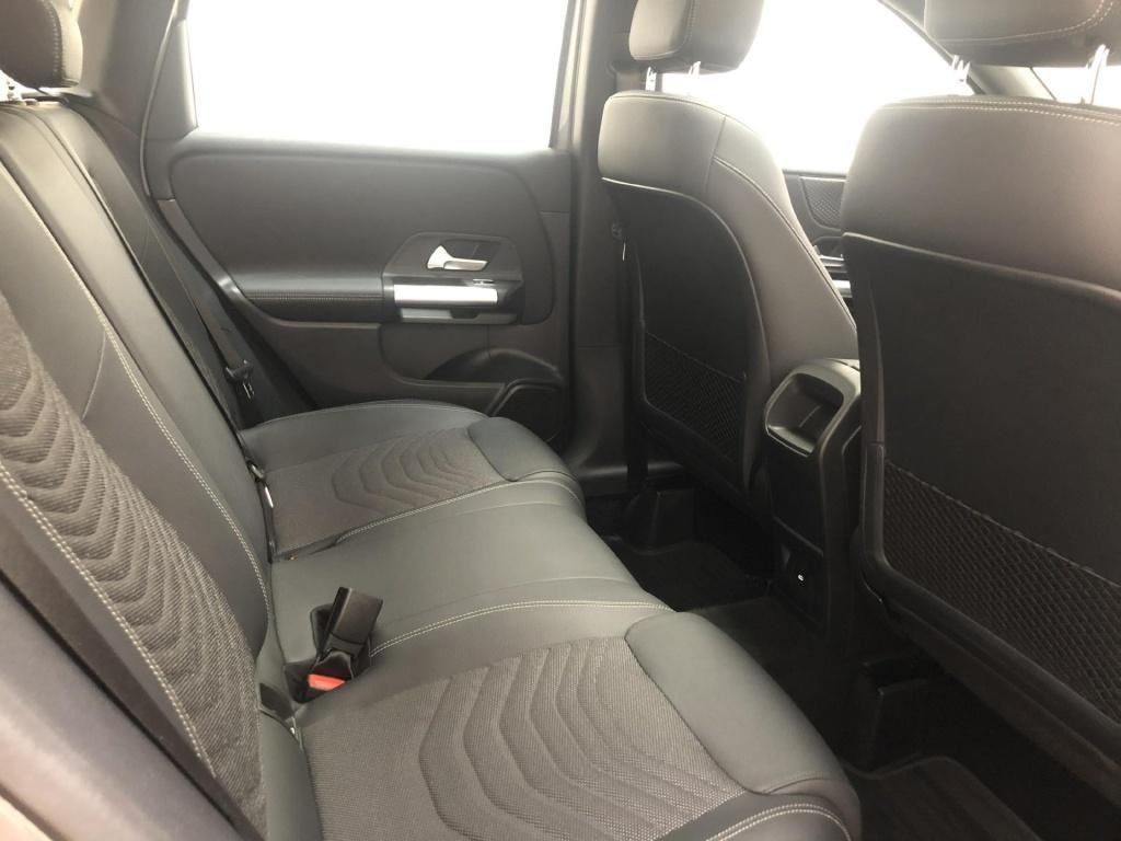 Mercedes-Benz B 200 2024