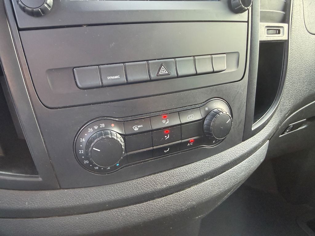 Mercedes-Benz Vito 2021