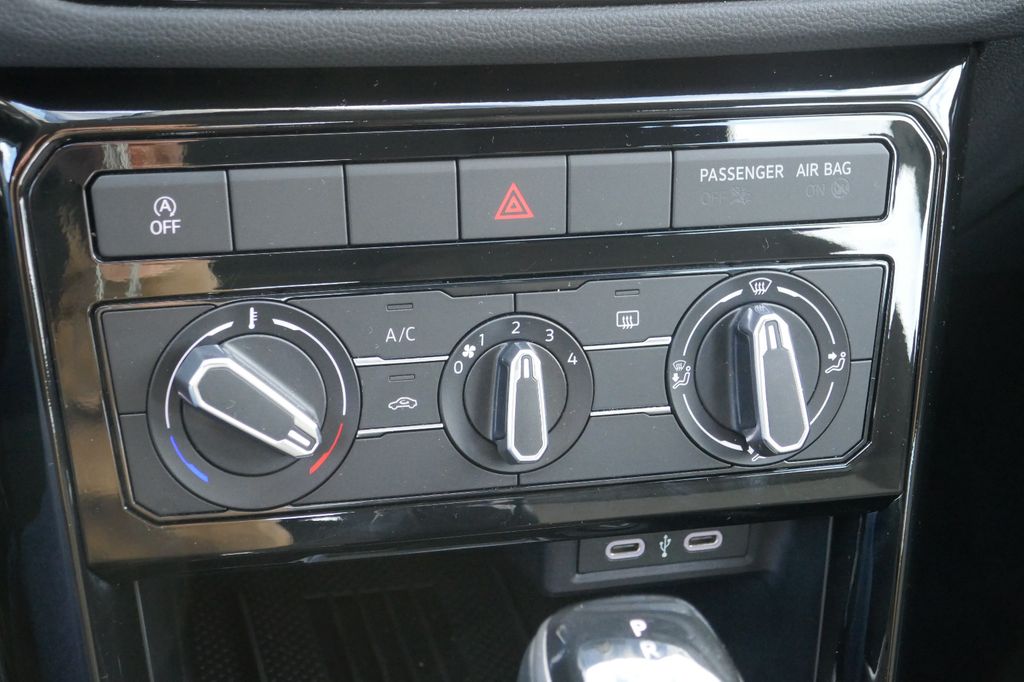 Volkswagen T-Cross 2025