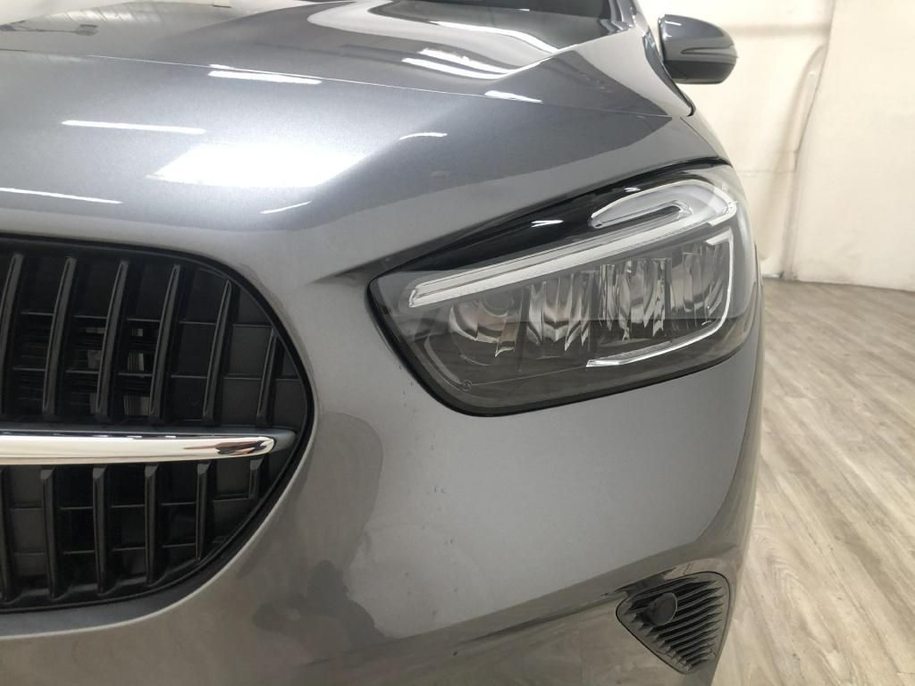 Mercedes-Benz B 200 2024