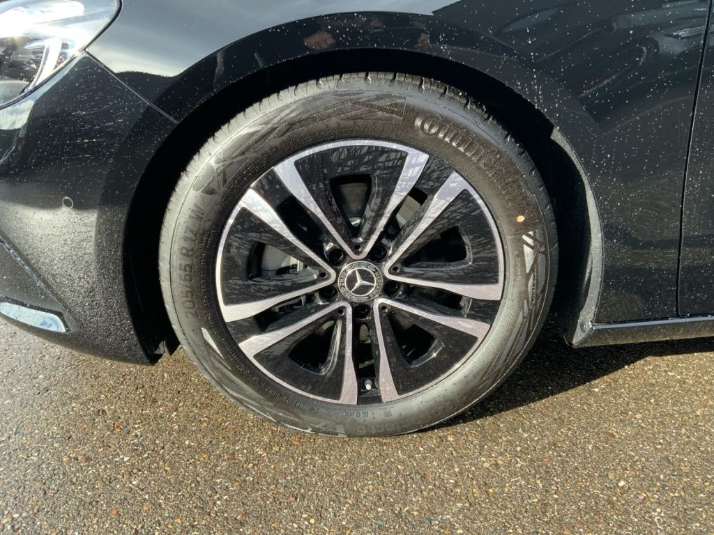 Mercedes-Benz B 200 2026