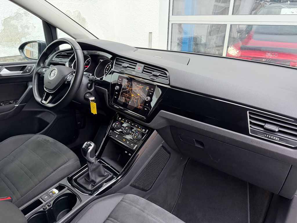 Volkswagen Touran 2021