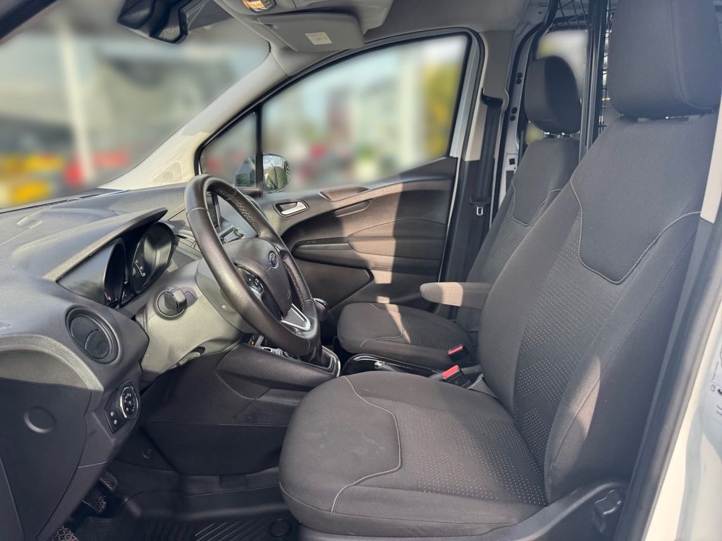 Ford Transit Courier 2023