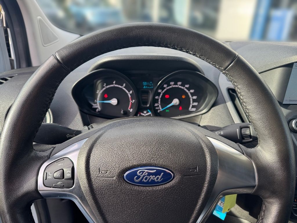 Ford Transit Courier 2023