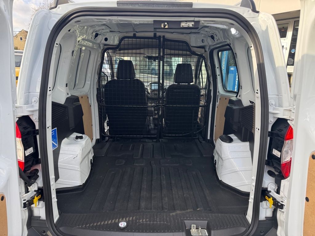 Ford Transit Courier 2023