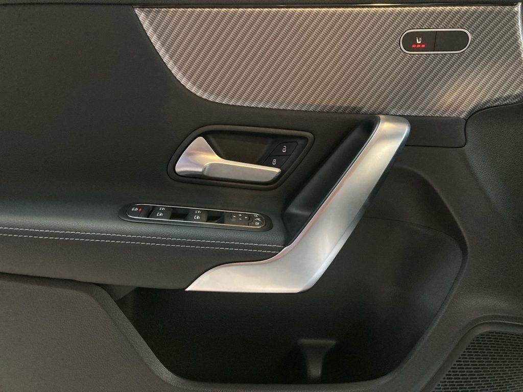 Mercedes-Benz A 200 2024