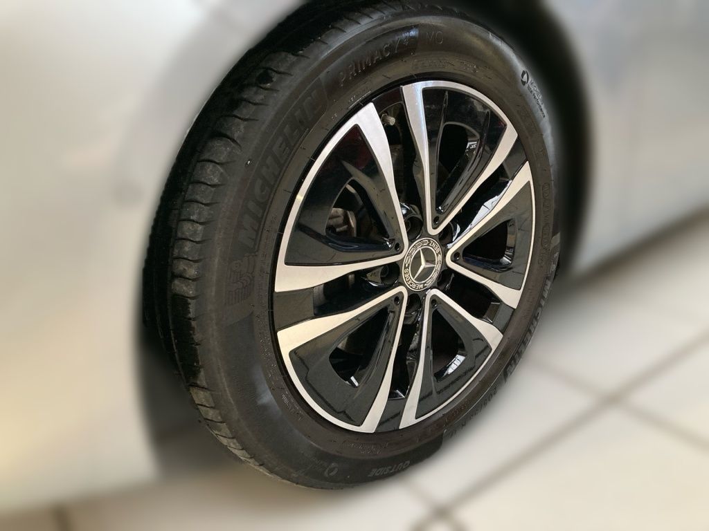 Mercedes-Benz A 200 2024