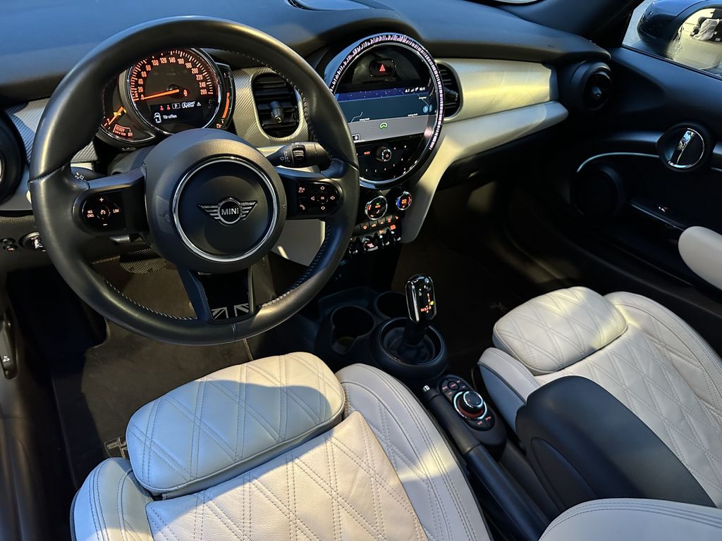 MINI Cooper Cabrio 2022