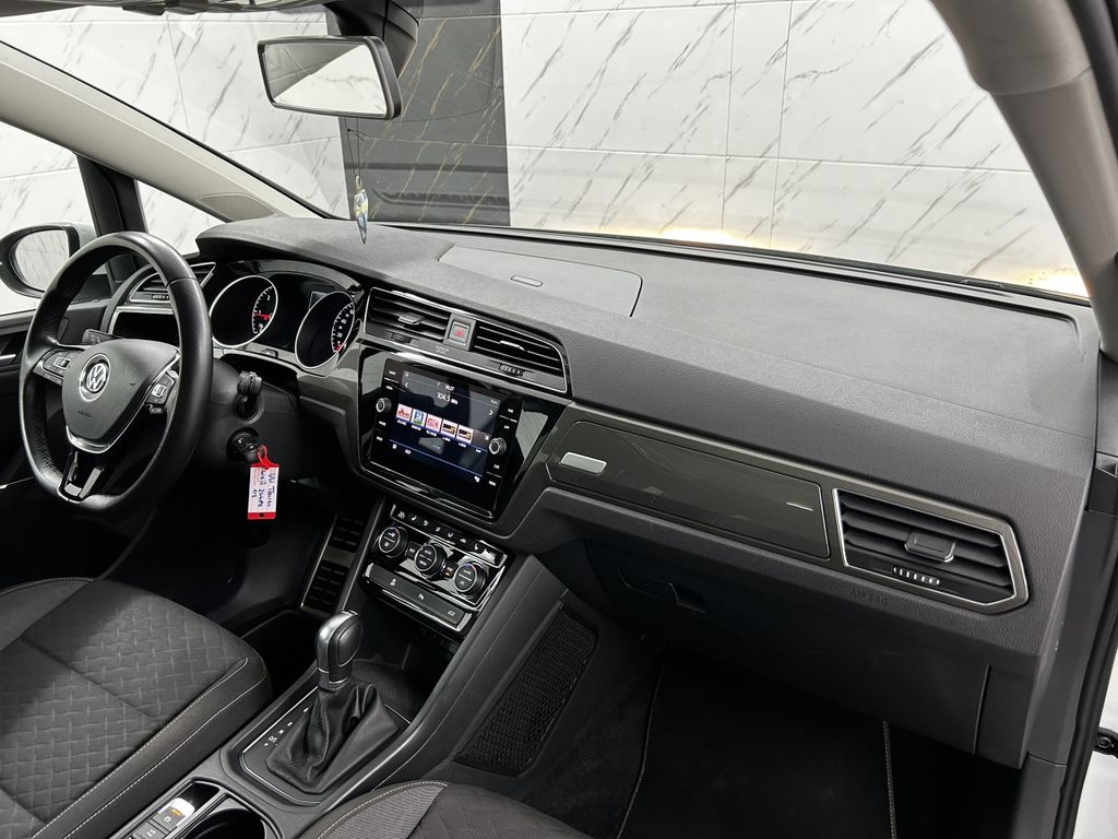 Volkswagen Touran 2019