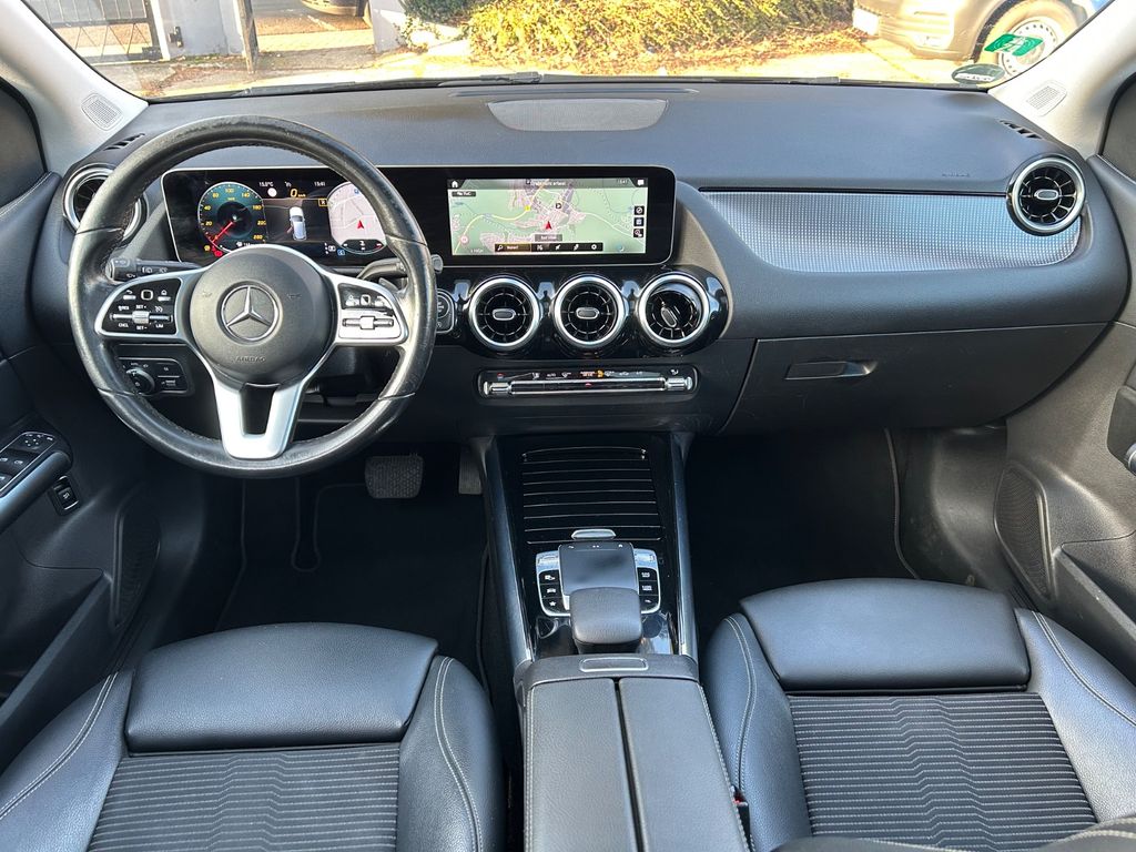 Mercedes-Benz B 200 2020