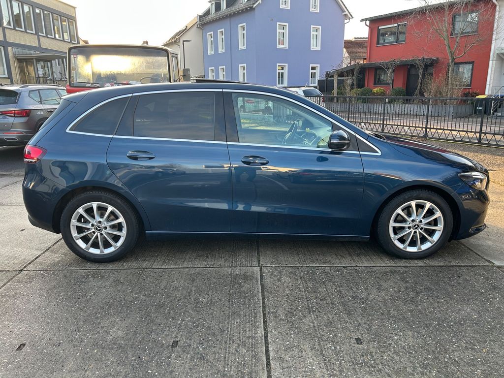 Mercedes-Benz B 200 2020