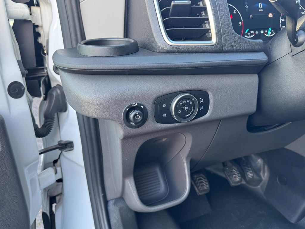 Ford Transit 2024